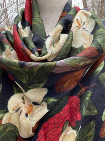 Red Seed Magnolia Cashmere Scarf-01